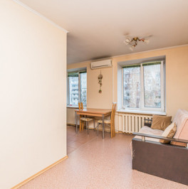 Продажа 2-комн квартиры на вторичном рынке Артамонова ул,  д. 18к2