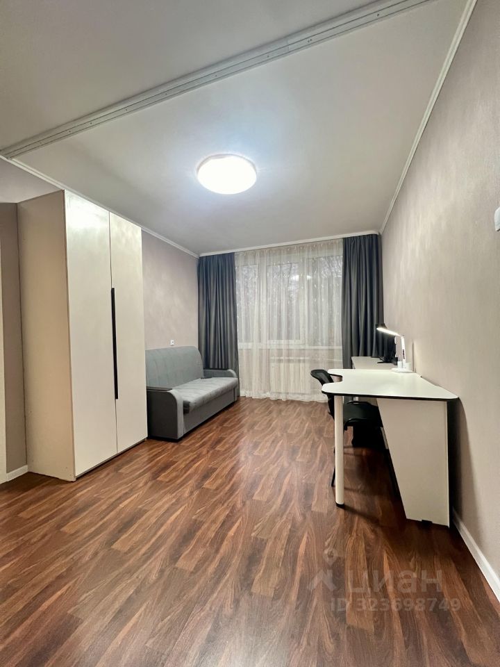 Продажа 3-комн квартиры на вторичном рынке улица Димитрова, 10К1