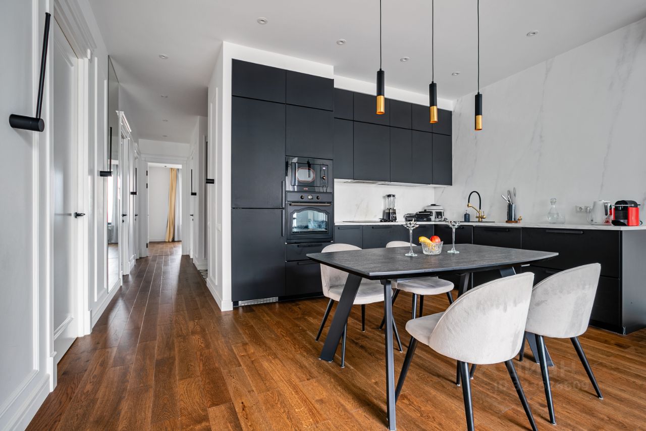 Продажа 4-комн квартиры на вторичном рынке Береговой проезд, 5Ак6