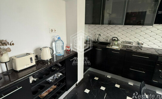 Продажа 2-комн квартиры на вторичном рынке улица Академика Анохина,  д. 26 к3