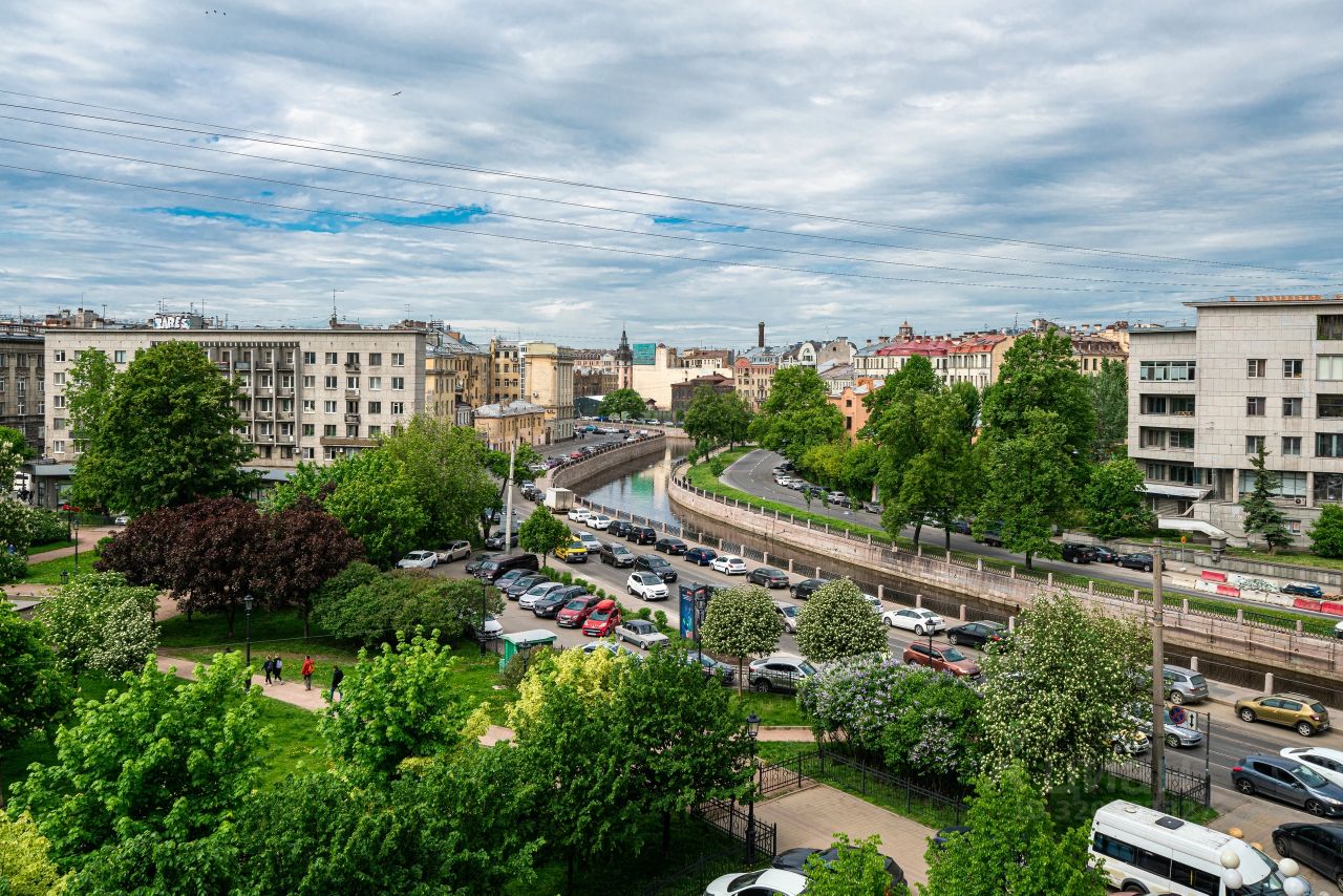 Аренда 3-комн квартиры на вторичном рынке набережная Реки Карповки, 10