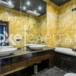 Продажа 2-комн квартиры на вторичном рынке Машиностроения 1-я ул