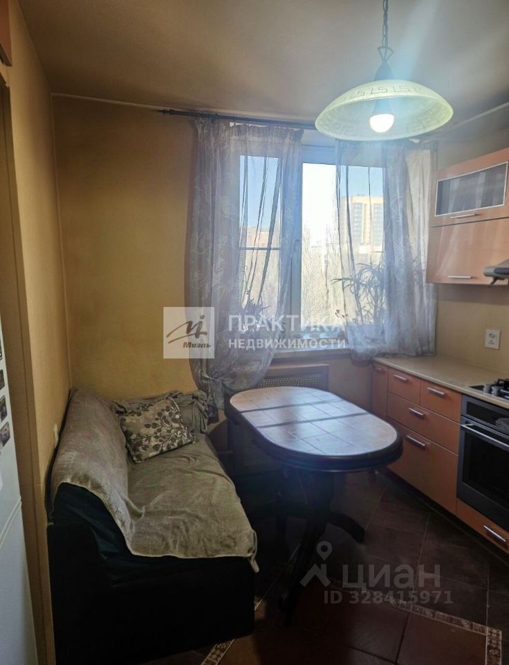 Продажа 2-комн квартиры на вторичном рынке Пролетарский проспект, 33К1