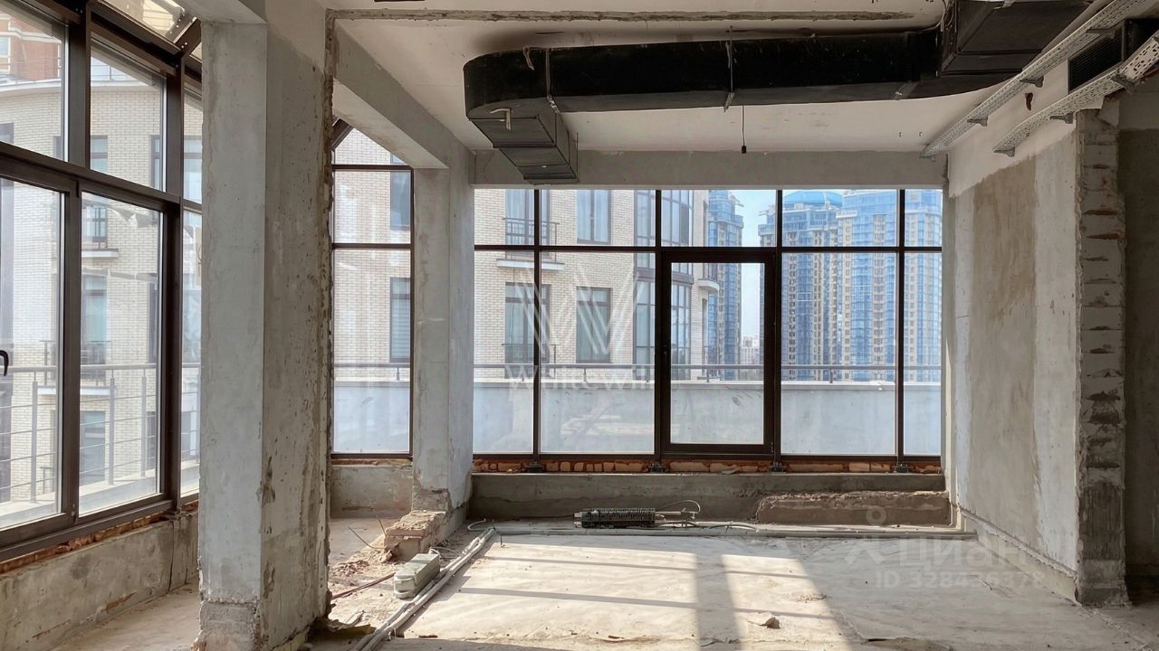 Продажа 6-комн квартиры на вторичном рынке Староволынская улица, 15к6