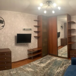 Аренда 3-комн квартиры на вторичном рынке ул Каргопольская,  д. 11,  к. 2