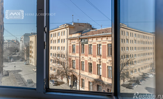 Продажа 3-комн квартиры на вторичном рынке Мичуринская улица,  д. 21