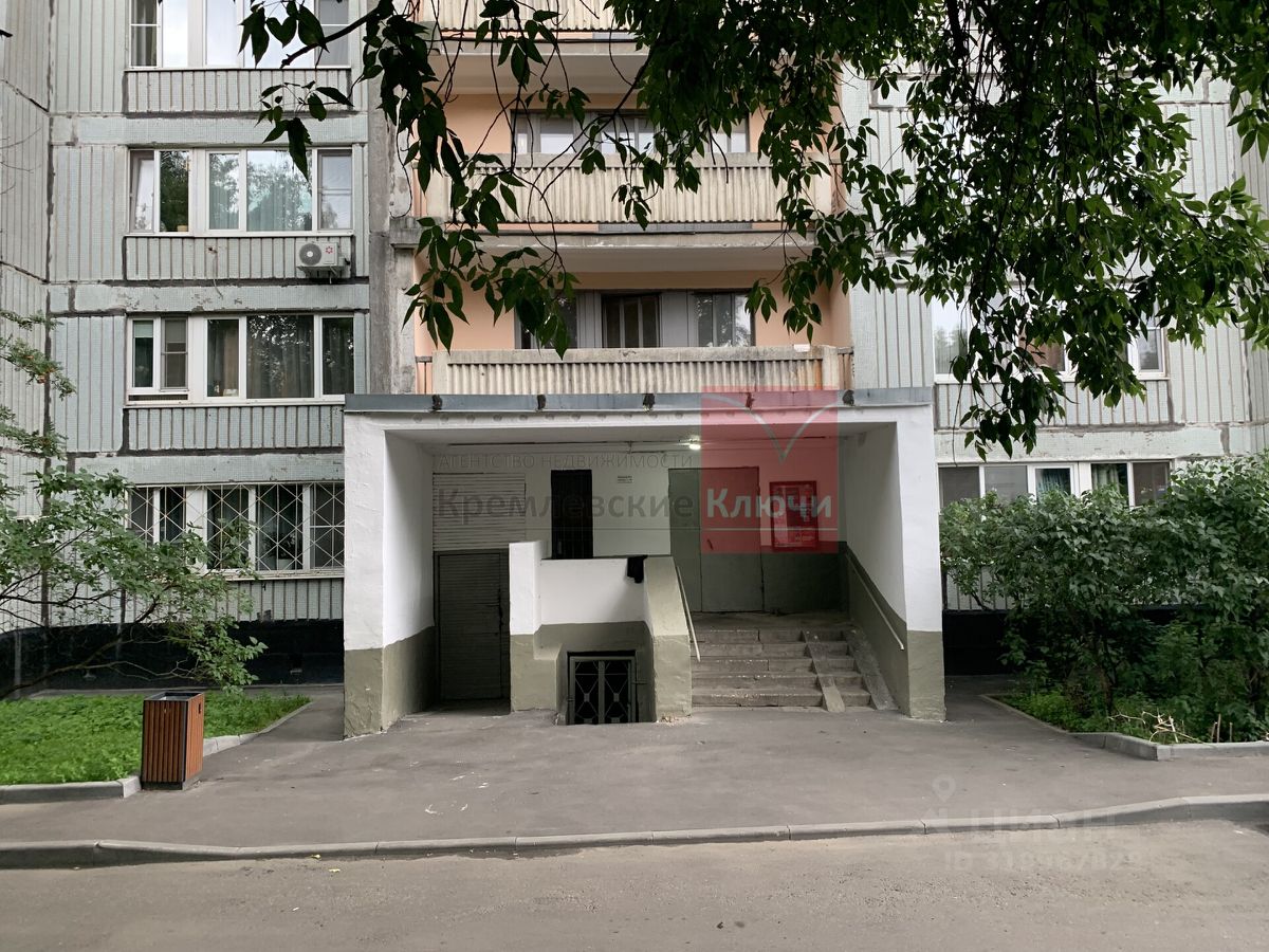 Продажа 2-комн квартиры на вторичном рынке Авиамоторная улица, 34К1