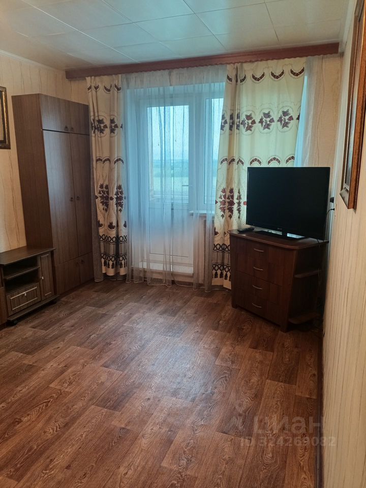 Продажа 1-комн квартиры на вторичном рынке Колпино, Заводской проспект, 48