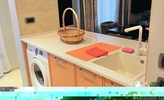 Продажа 5-комн квартиры на вторичном рынке Зачатьевский 1-й пер,  д. 6