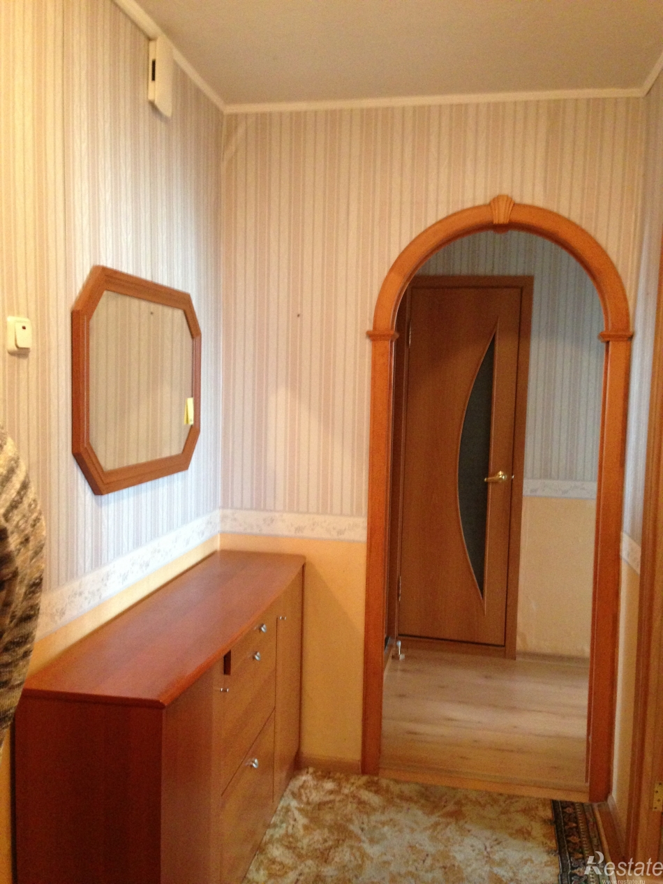 Аренда 2-комн квартиры на вторичном рынке Красногорск г, Ленина ул ,  д. 11,  к. а