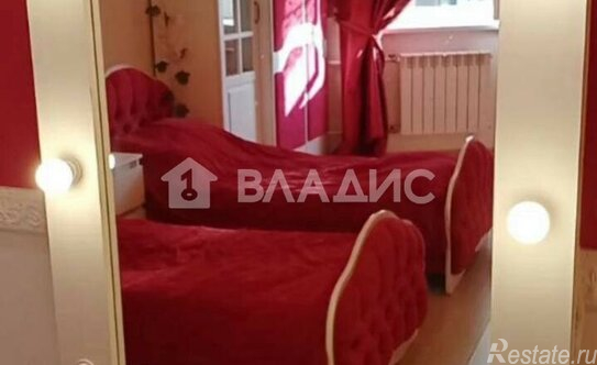 Продажа 3-комн квартиры на вторичном рынке Свердловский, ул Строителей,  д. 6