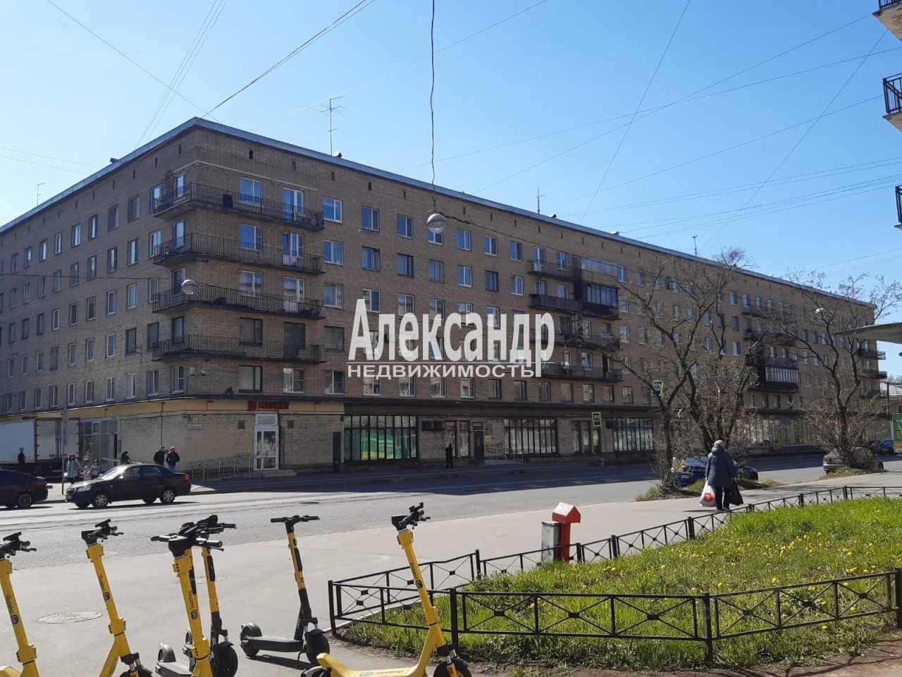 Продажа 2-комн квартиры на вторичном рынке улица Трефолева, 22/25