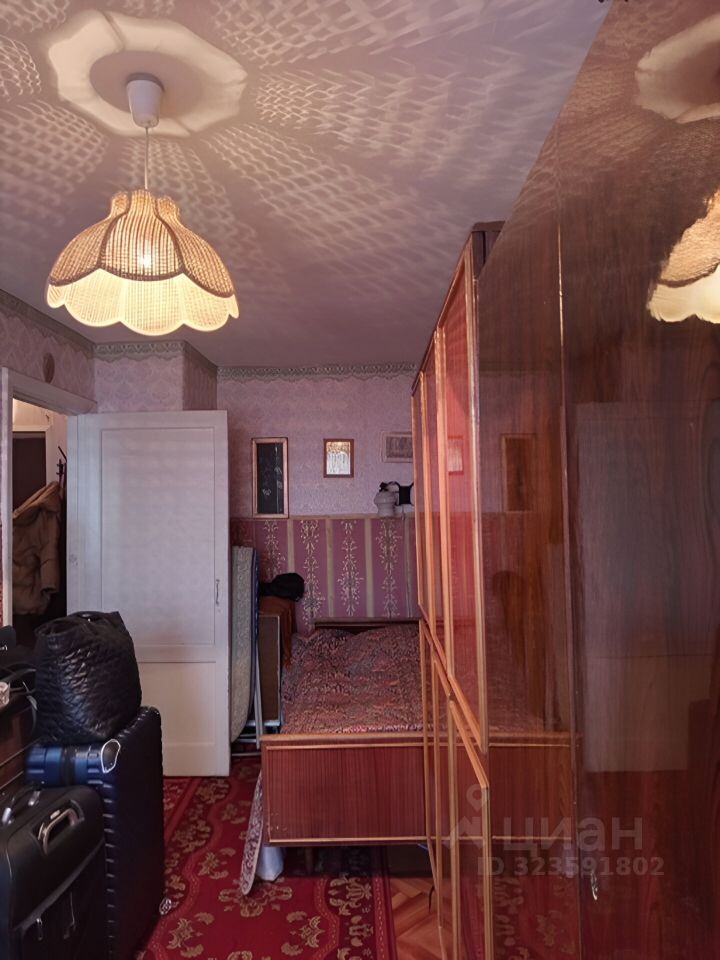 Продажа 2-комн квартиры на вторичном рынке Сланцы, улица Чкалова, 14