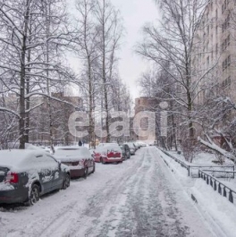 Продажа 2-комн квартиры на вторичном рынке ул Купчинская,  д. 24