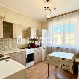 Продажа 4-комн квартиры на вторичном рынке ул Хованская,  д. 3,  к. 1А