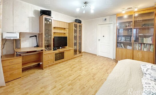 Продажа 3-комн квартиры на вторичном рынке ул Пражская,  д. 9,  к. 1