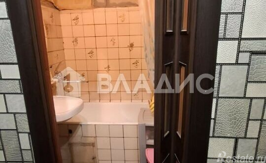 Продажа 2-комн квартиры на вторичном рынке пр-кт Мира,  д. 202А