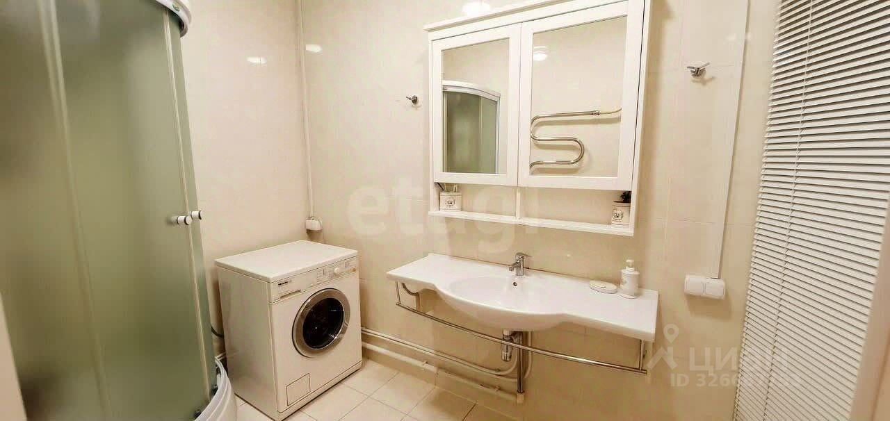 Продажа 2-комн квартиры на вторичном рынке улица Савушкина, 36