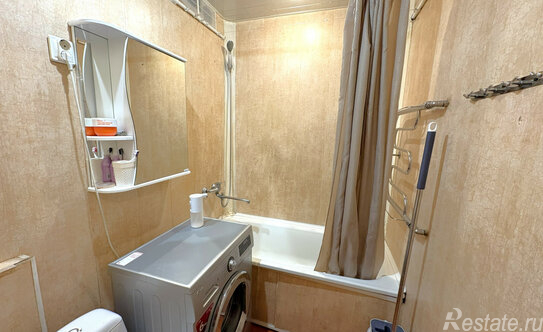 Продажа 2-комн квартиры на вторичном рынке ул Замшина,  д. 9