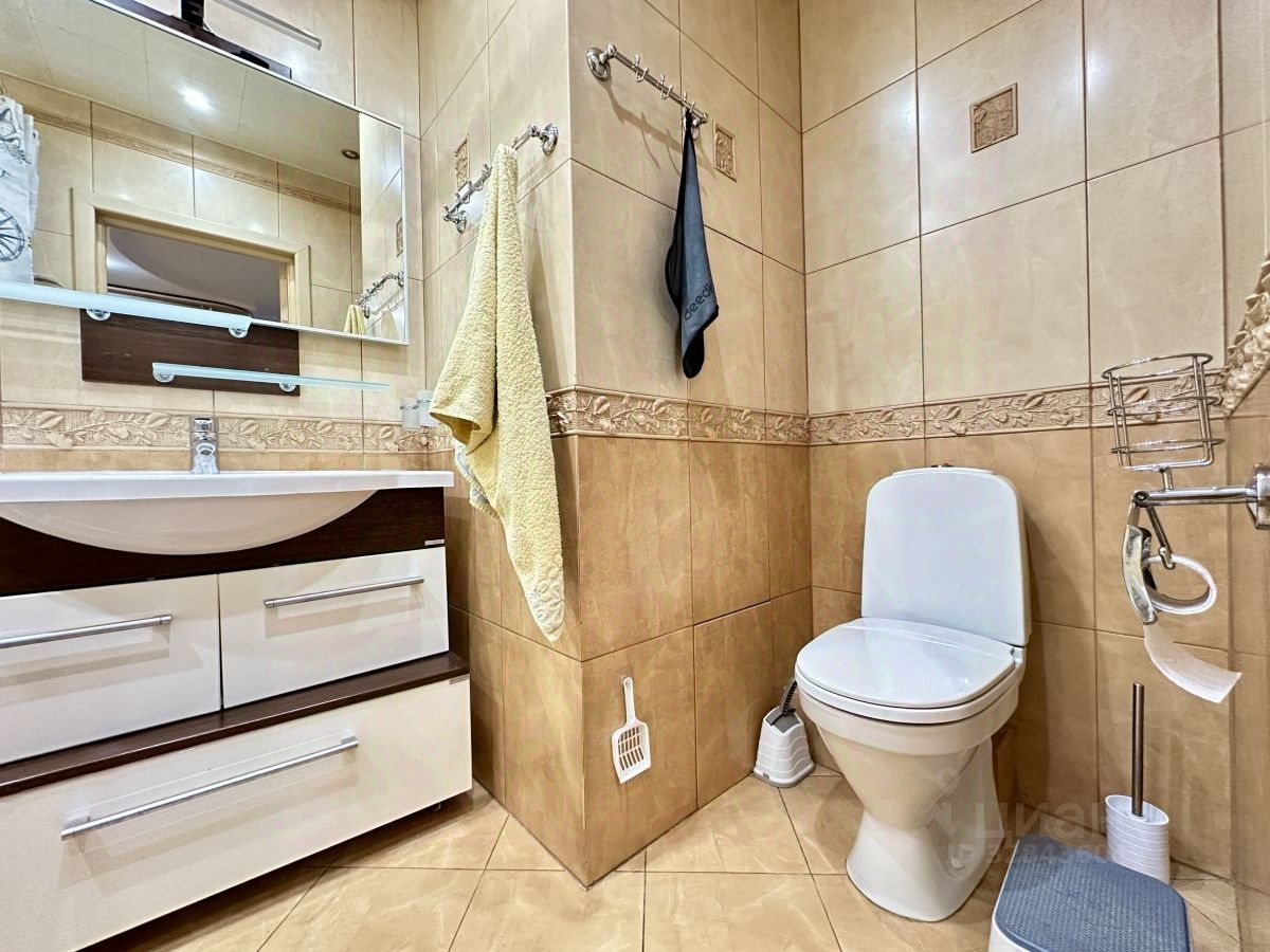 Продажа 3-комн квартиры на вторичном рынке 115-й кв-л, Люберцы, улица Авиаторов,  д. 4к2