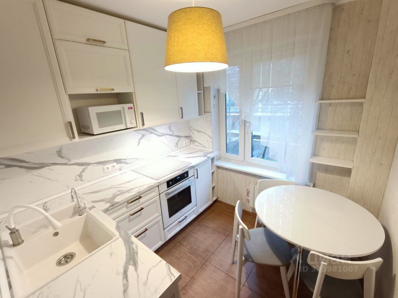 Продажа 2-комн квартиры на вторичном рынке улица Бестужевых, 12А