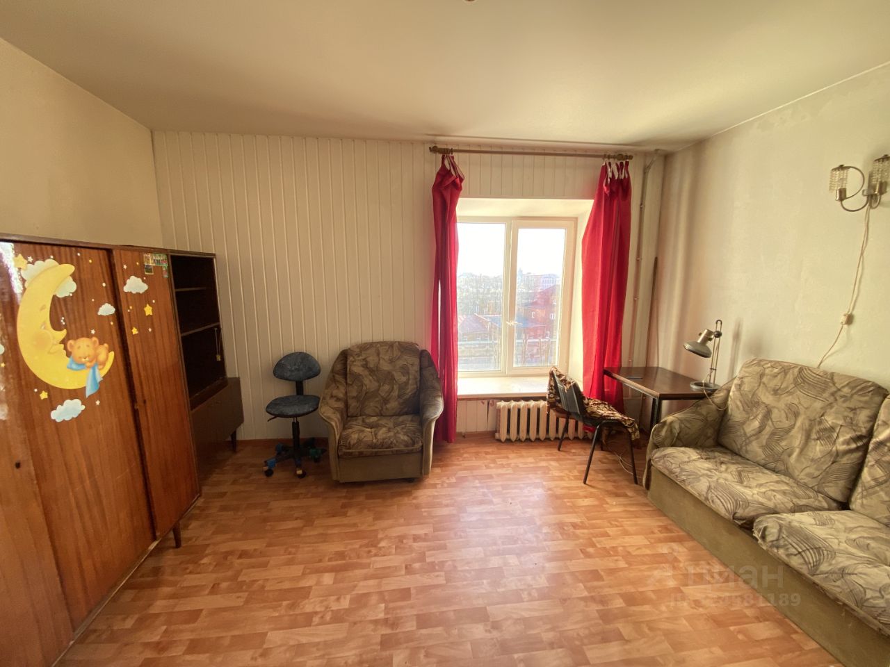 Продажа 3-комн квартиры на вторичном рынке Старо-Петергофский проспект, 15