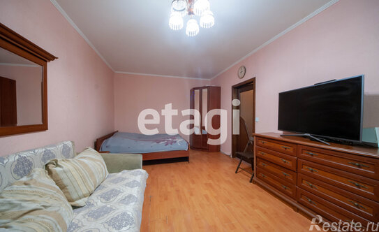 Продажа 1-комн квартиры на вторичном рынке Наличная улица,  д. 40 к4