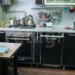 Продажа 3-комн квартиры на вторичном рынке Маршала Блюхера пр-кт,  д. 54