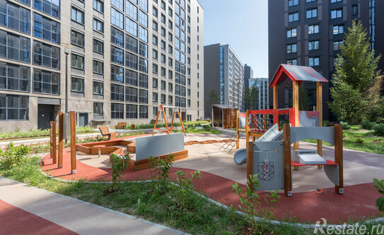 Продажа 1-комн квартиры на вторичном рынке Манчестерская улица,  д. 3 к2