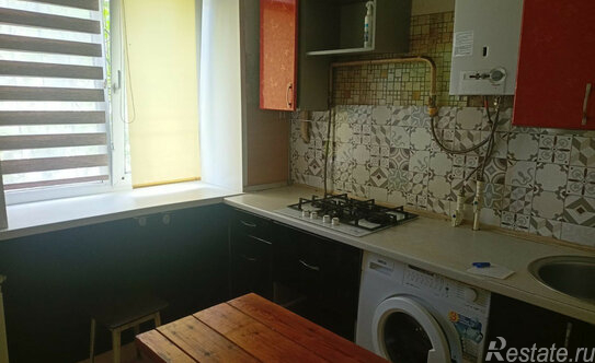 Продажа 2-комн квартиры на вторичном рынке Краснозаводск, ул 50 лет Октября,  д. 4