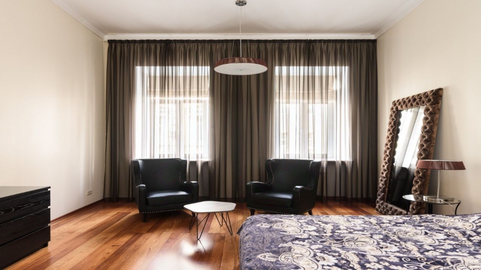 Аренда 4-комн квартиры на вторичном рынке Варсонофьевский переулок,  д. 4