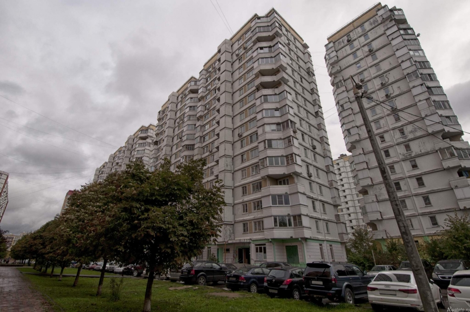 Продажа 1-комн квартиры на вторичном рынке рабочий поселок Октябрьский, 60 лет Победы улица,  д. 4