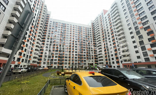 Продажа 3-комн квартиры на вторичном рынке Радиальная 6-я ул,  д. 7,  к. 59