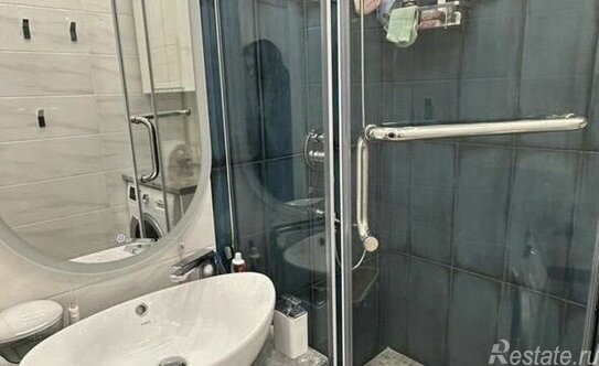 Продажа 1-комн квартиры на вторичном рынке Новоколомяжский проспект,  д. 12 к1