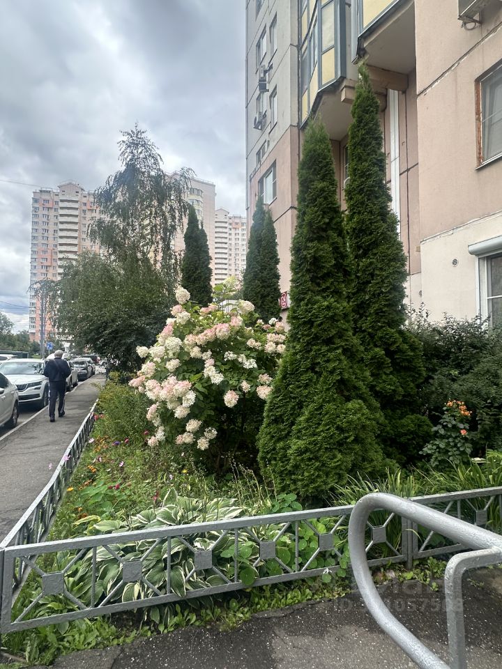 Продажа 3-комн квартиры на вторичном рынке Красногорск, бульвар Красногорский, 17