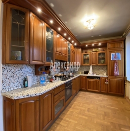 Продажа 2-комн квартиры на вторичном рынке Двинская ул. ,  д. 10