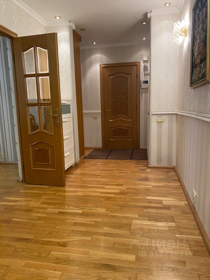 Продажа 3-комн квартиры на вторичном рынке Ленинский проспект, 123К1