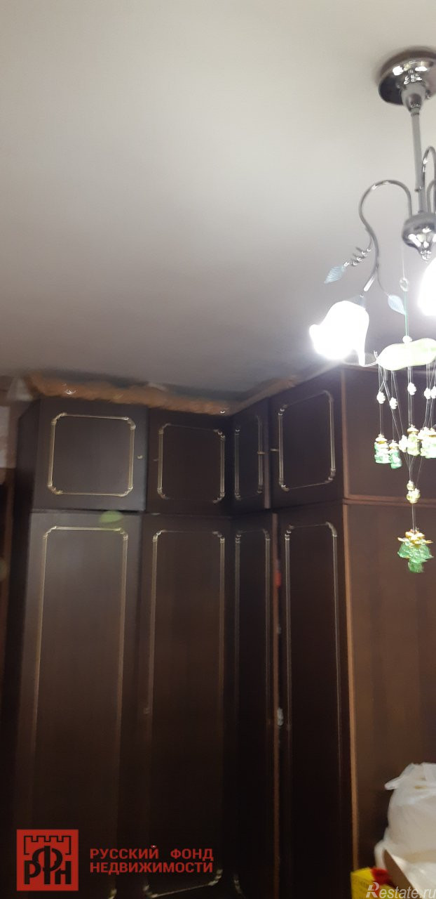 Продажа 2-комн квартиры на вторичном рынке Ломоносов г., Швейцарская ул. ,  д. 8,  к. 1