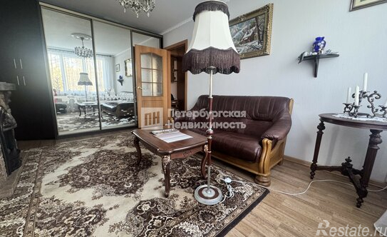 Продажа 3-комн квартиры на вторичном рынке Гражданский пр-кт,  д. 117 к2