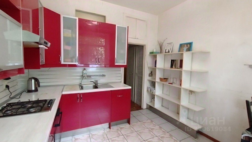 Продажа 3-комн квартиры на вторичном рынке улица Ольминского, 20