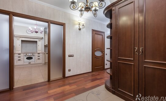 Продажа 4-комн квартиры на вторичном рынке Озерковская набережная,  д. 26