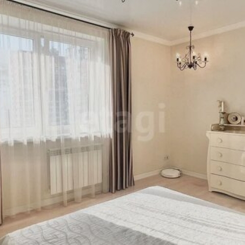 2-комн квартира Космонавтов пр-кт,  д. 61 к2