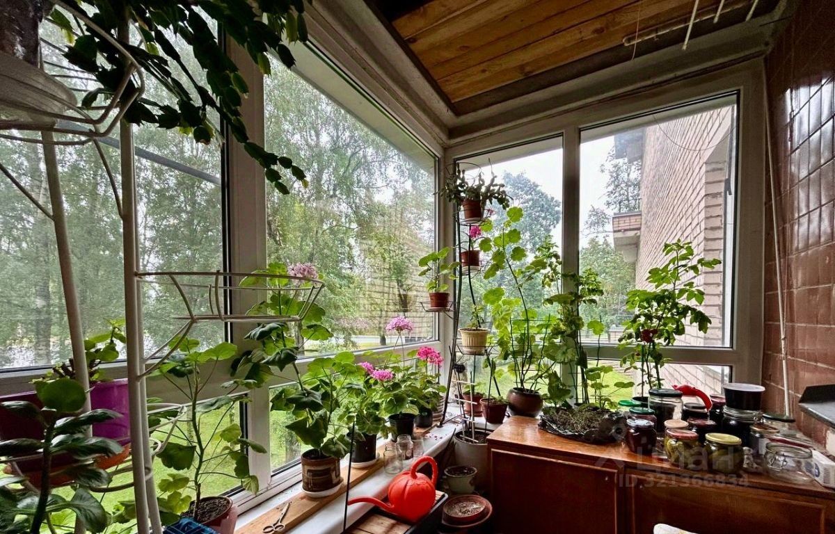 Продажа 3-комн квартиры на вторичном рынке Сестрорецк, улица Воскова, 1