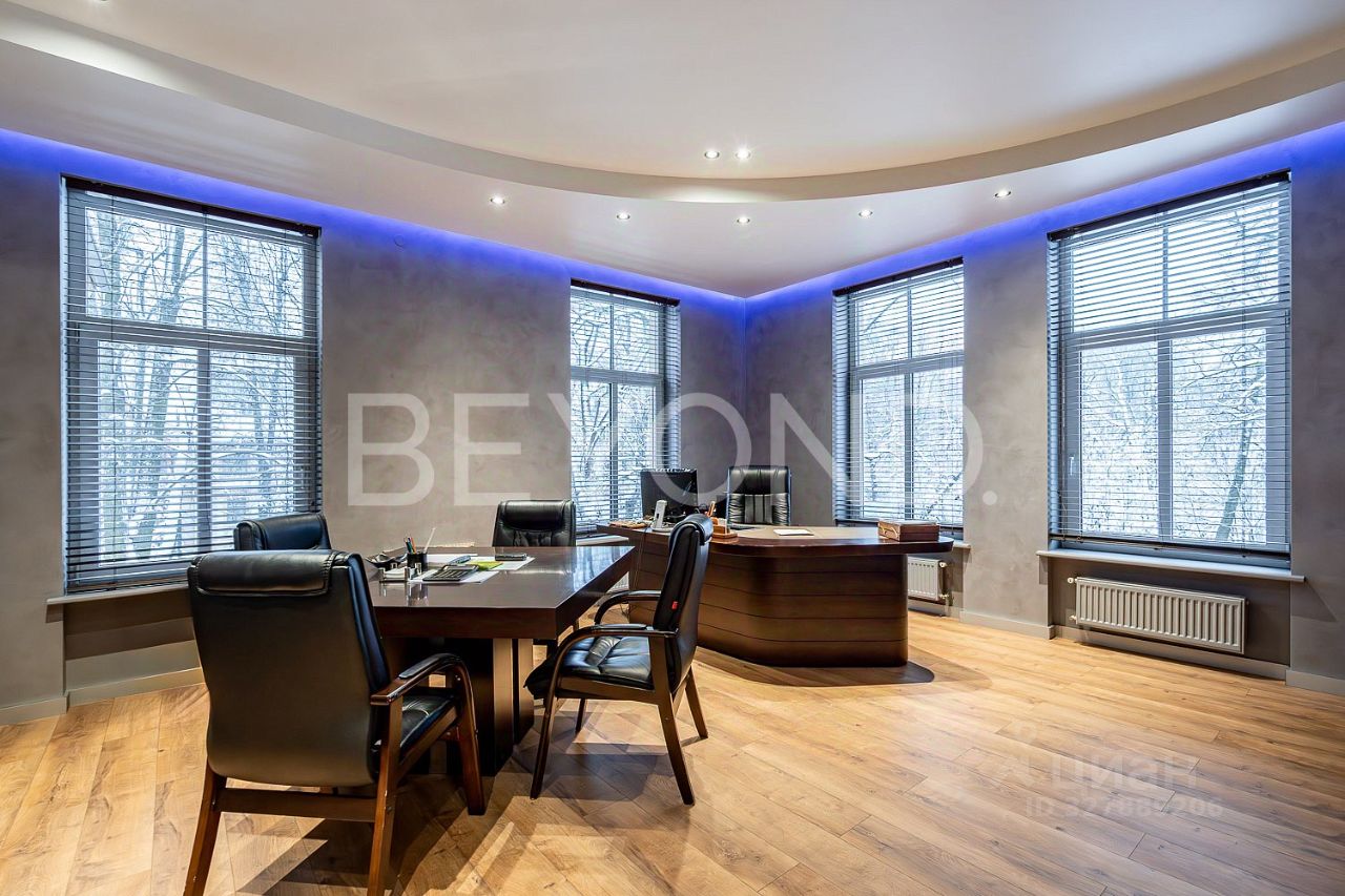 Продажа дома набережная Реки Малой Невки, 33А