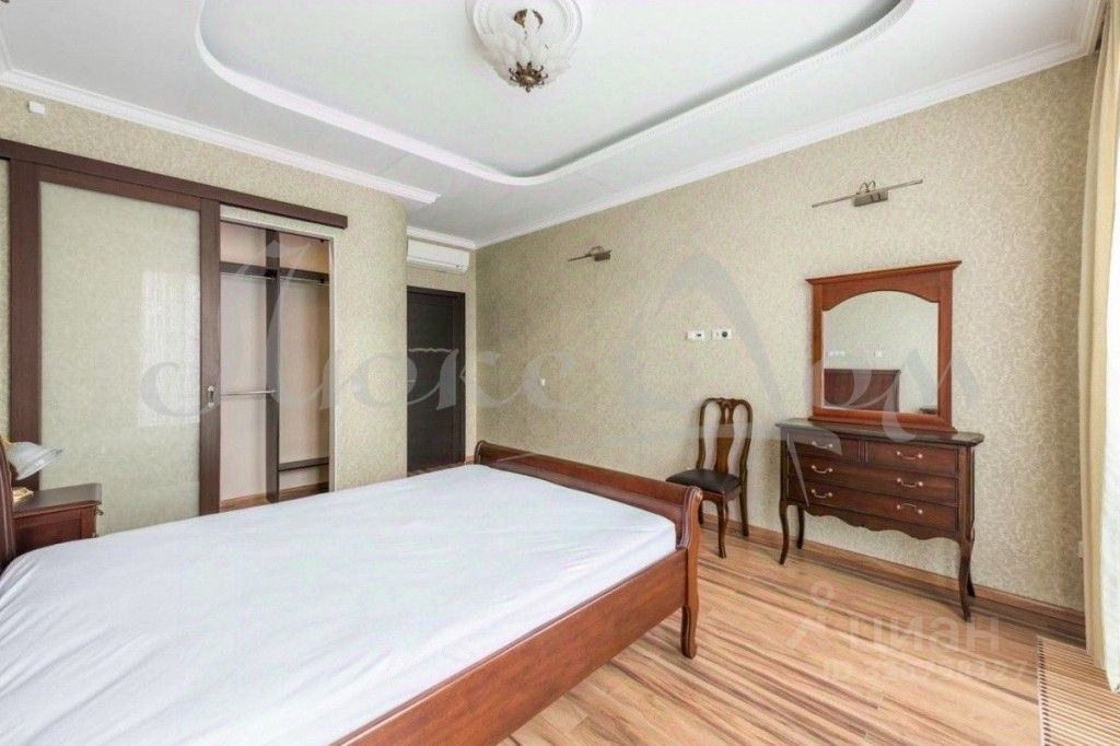 Продажа 2-комн квартиры на вторичном рынке улица Льва Толстого, 23к1