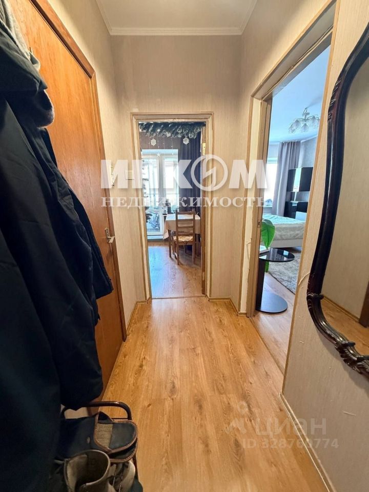 Продажа 1-комн квартиры на вторичном рынке Авиационная улица,  д. 66