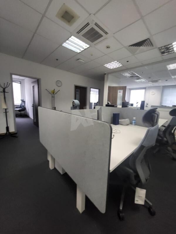 Аренда торгового помещения Смоленская пл,  д. 3