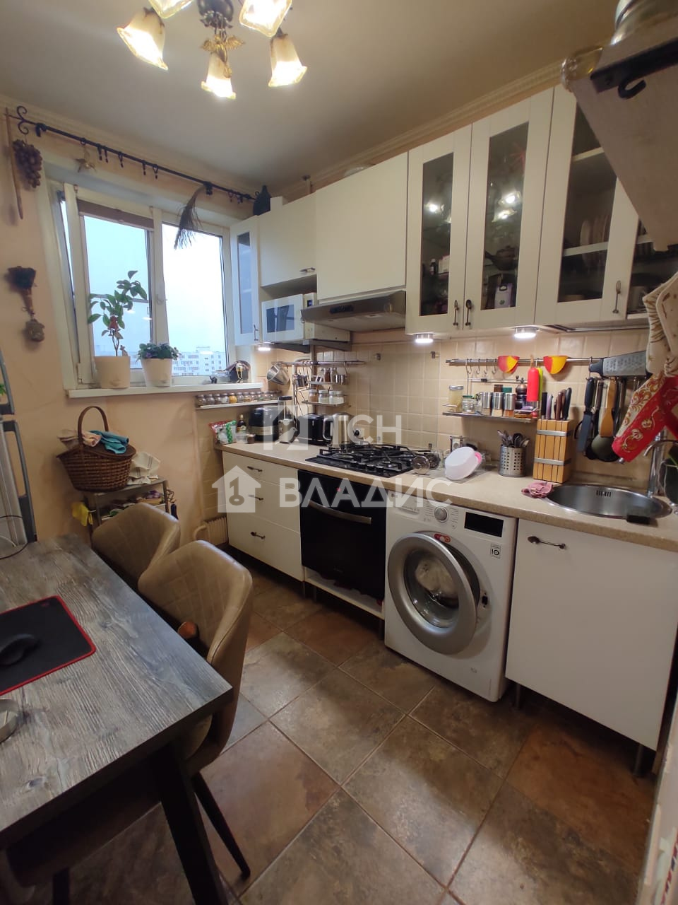 2-комн квартира Харьковская улица, 1к2