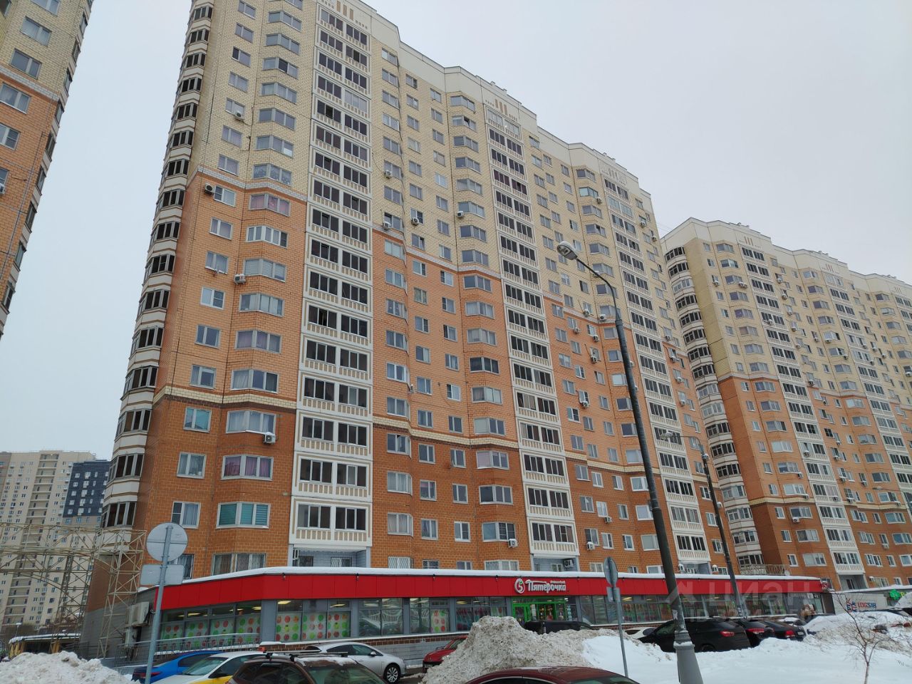 Продажа 2-комн квартиры на вторичном рынке Рождественская улица, 31