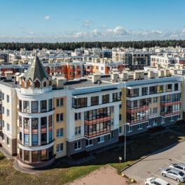 Продажа 1-комн квартиры на вторичном рынке Черная Речка, ул Златоглавая,  д. 3,  к. 2